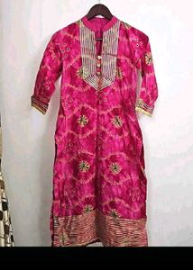 Pretty Kurta For Women