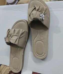 stone leather flipflop