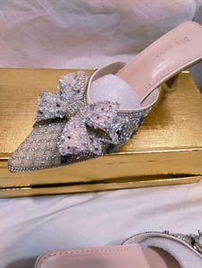 Bow Heels