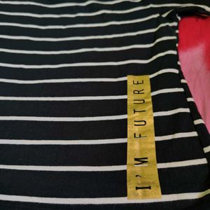 Striped Graphic Cropped Tee