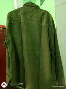 thrifted vintage fit shirt olive / sap green