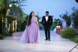 2 hours used Elegant lavendar  Gown