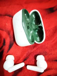 KDM W3 earbuds