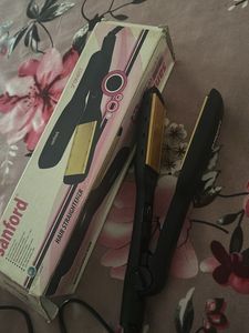 Sanford Hair Straightener