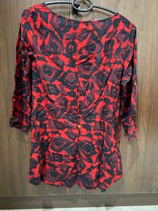 Red &amp; Black Printed Top