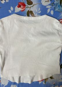 Fitted White Top🎀