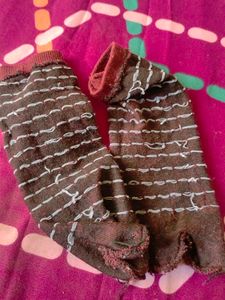 CUTE MAROON SOCKS LITTLE USED