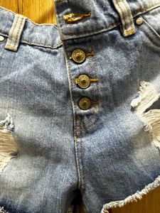 Shorts Ripped Size 30