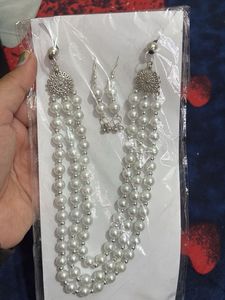 Pearl Necklace &amp; Earring Set