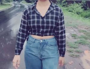 Crop Black Shirt