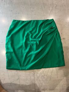 GREEN SKIRT