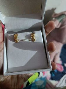 18crt gold hoops earrings