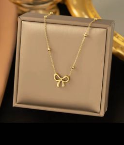 Non Tarnish Bow Neckpiece