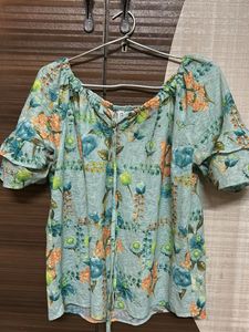 Floral Print Off-Shoulder Top