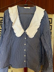 Short Pin Striped Ruffle Collar Top