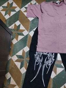 T-Shirt &amp; Pants Set