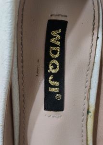 White Stilletoes
