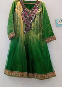 Green Embroidered Kurta