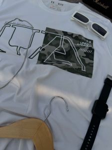 Under Armour Tshirt