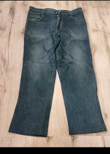 sc1791 British Khakis Jeans size 34