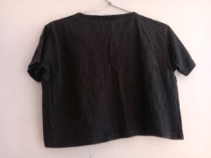 Daffy Duck Graphic Tee