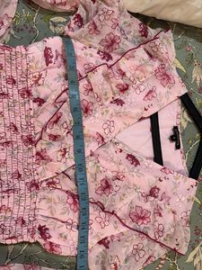 Floral Ruffle Crop Top