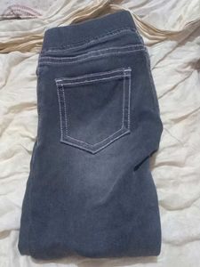 Zudio Jeans For 2-4 Years Girl