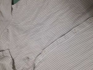 women lining shirt
