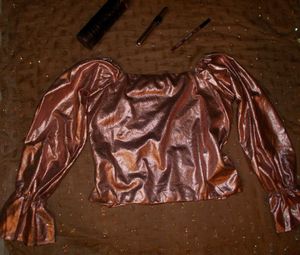✨️Metallic Party Top✨️