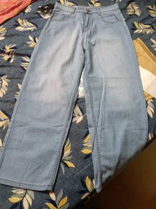 Wide Leg Light Wash Jeans
