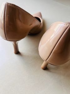 Heels/ Pumps