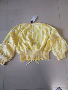 Chic Yellow Floral Print Top