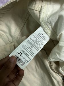 White Cargos