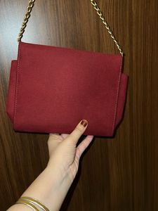 Metro Sling Bag