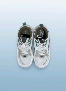 Stylish White chunky Sneakers