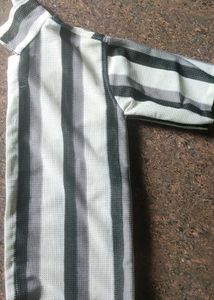 H&amp;M Crotchet Hand Stitch Half shirt