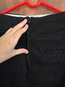 Chic Black Mini Skirt for Women
