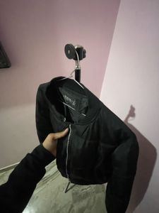 Stylish Black Unisex Puffer  Jacket