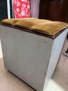 STOOL