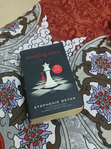 Breaking Dawn by Stephenie Meyer