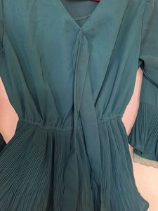 Green Tie-knot Top