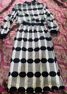 Chic Black &amp; White Two-Piece Set