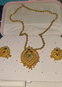 Necklace Set