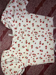 Floral Puff Sleeve Crop Top