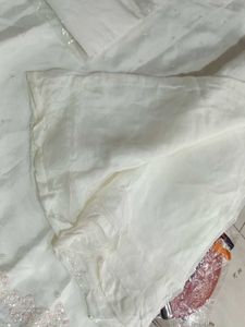 Elegant White Embroidered Kurta Set Xl