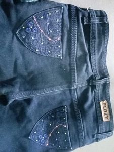 Embroidered Capri Jeans