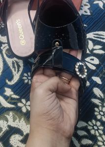 New With Teg Beutiful Sendel