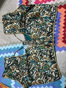 Red &amp; Floral Print Dupatta