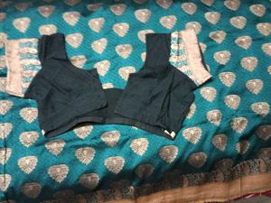 Used Embellished BanarasiSaree WithBlouse-DarkGree