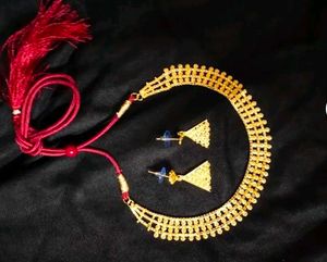 Elegant Gold-Tone Necklace Set